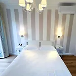 Dimore Della Cisterna Apartment *