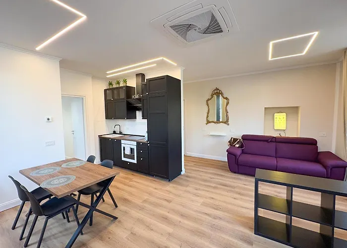 Dimore Della Cisterna Apartment Stresa